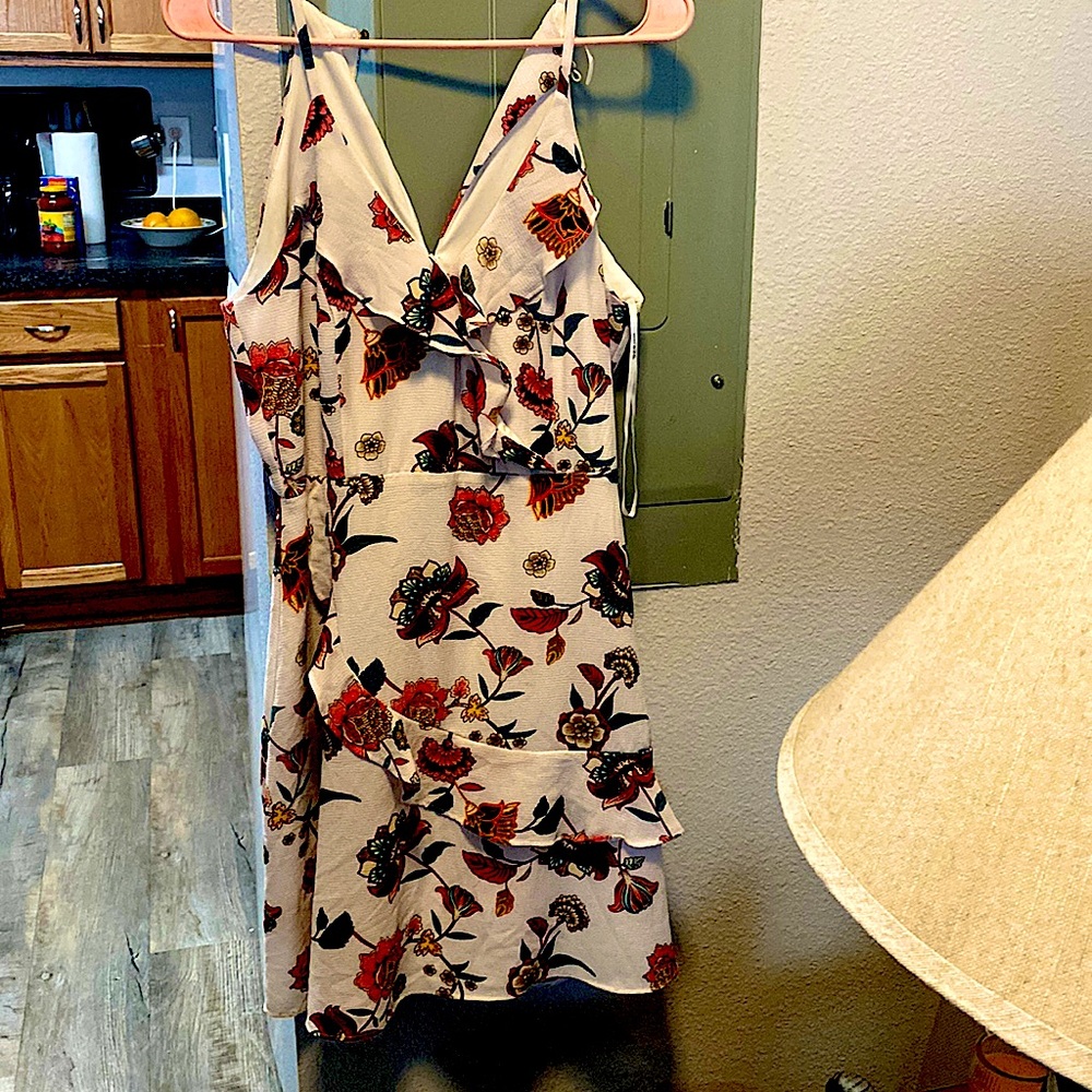 Dress couture. Spring, casual or dress up in this beautiful dress